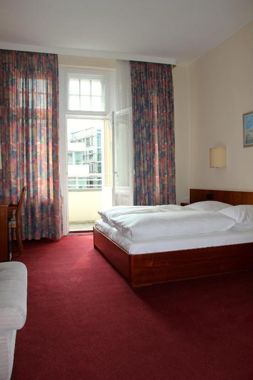 Kurfuerst Am Kurfuerstendamm Berlim Quarto foto
